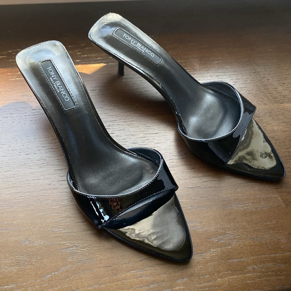 ❌SOLD ON D.POP❌ Tony Bianco Fiesta black patent heel sandal mules 8.5